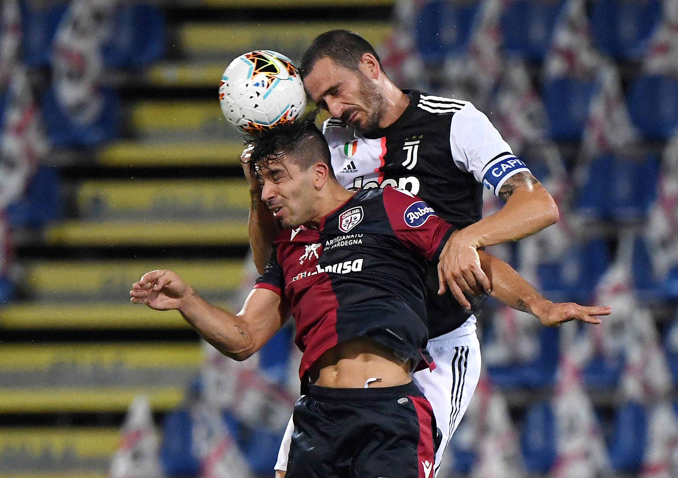 完全不同于 完全不同于